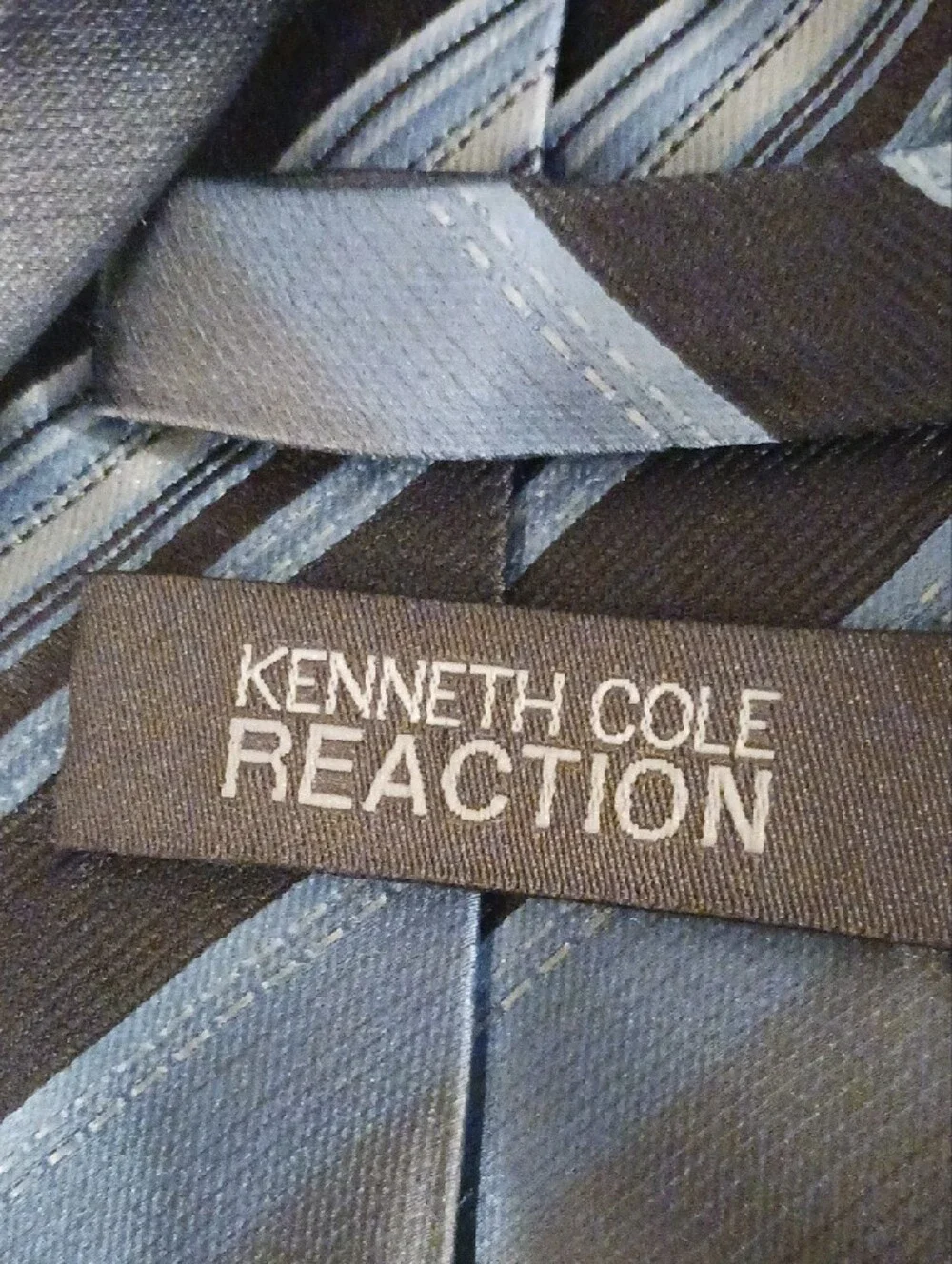 Kenneth Cole Reaction Striped Gray and Black Silk Tie